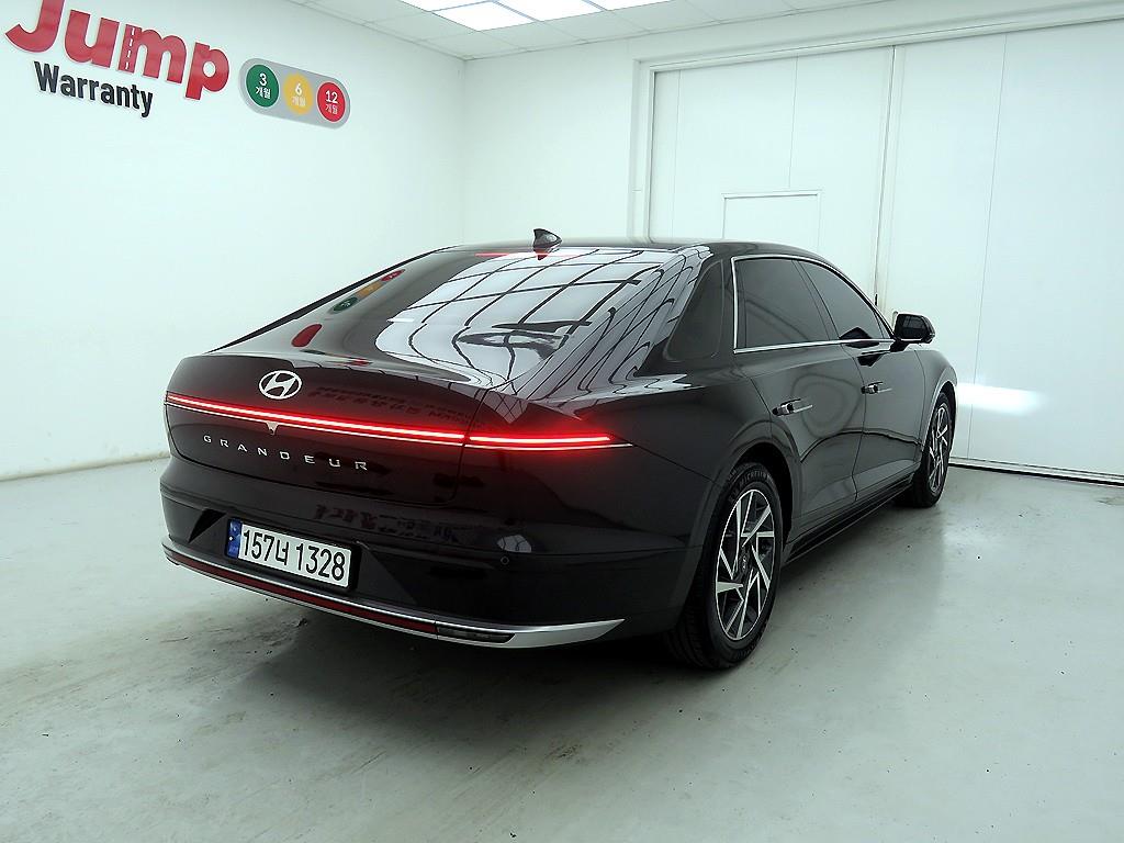 HYUNDAI Grandeur - Vista 4