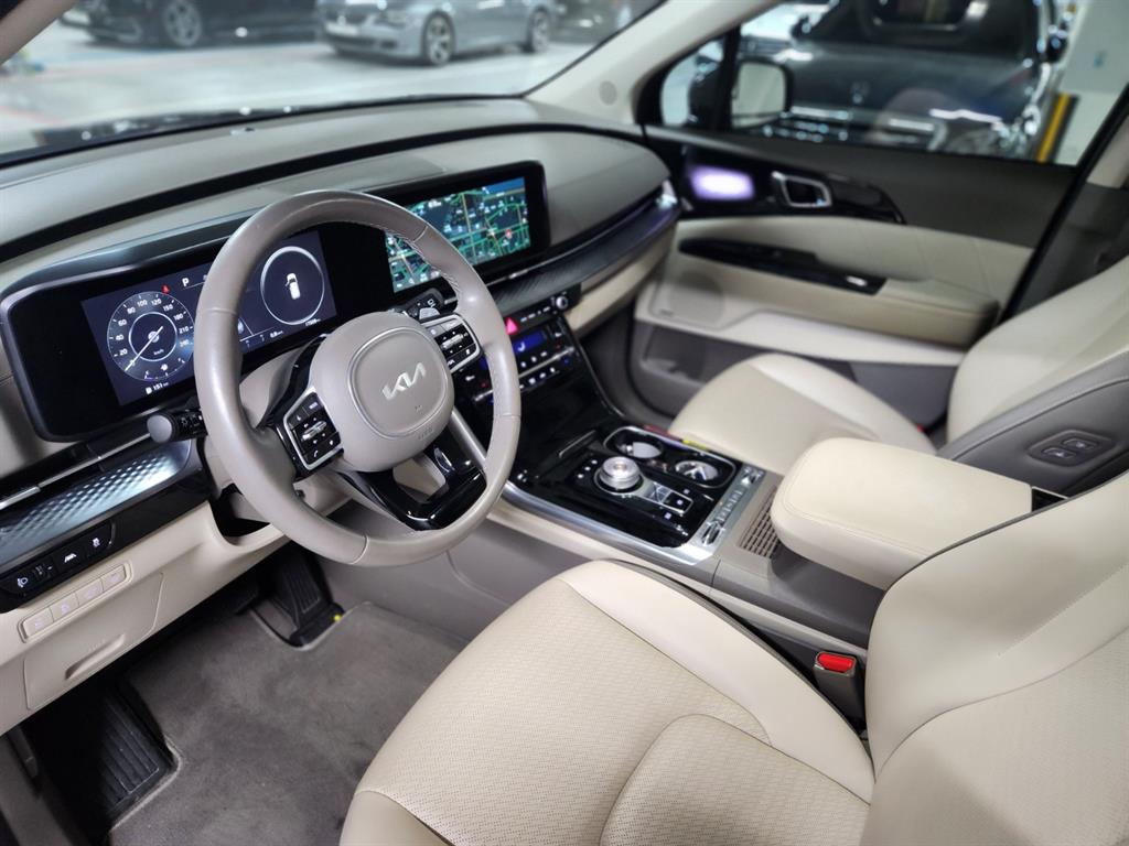 KIA Carnival - Vista 6