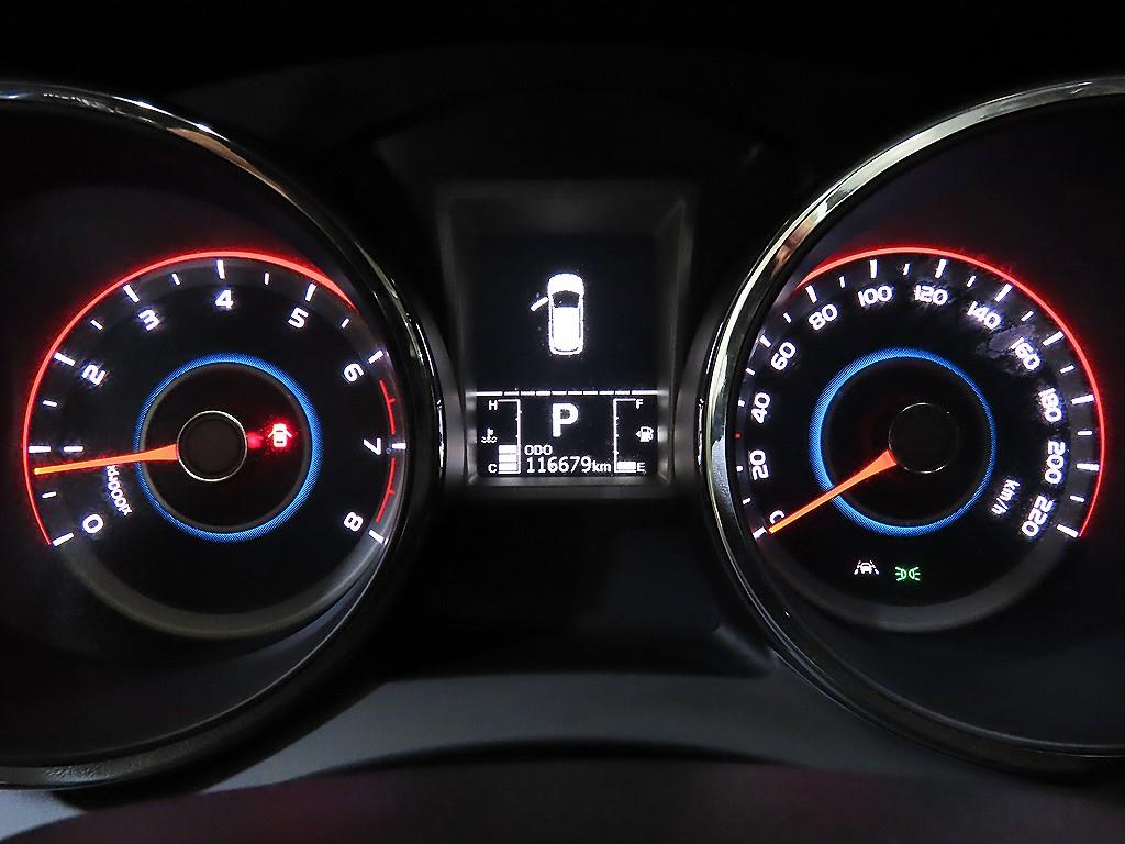 Ssangyong Tivoli - Vista 9