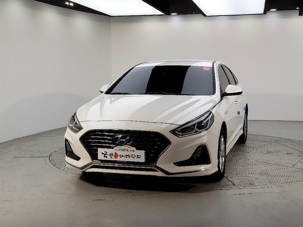 HYUNDAI Sonata - Vista 2