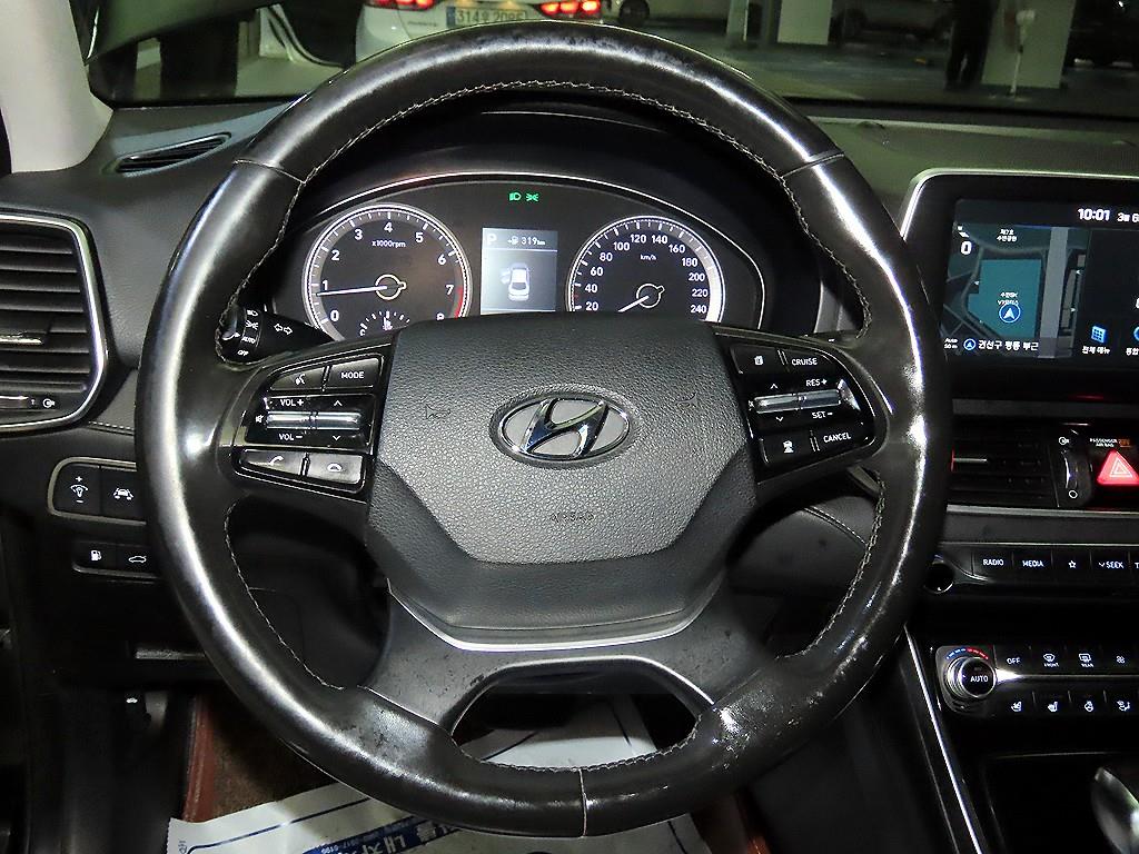 HYUNDAI Grandeur - Vista 8