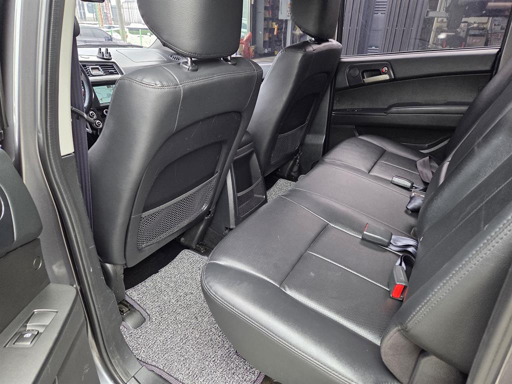 Ssangyong Korando - Vista 9