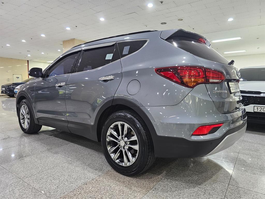 HYUNDAI Santa Fe - Vista 3