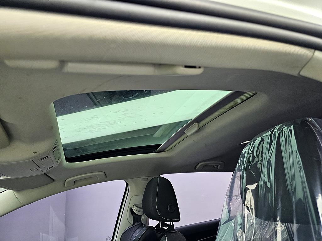 Volkswagen Golf - Vista 12