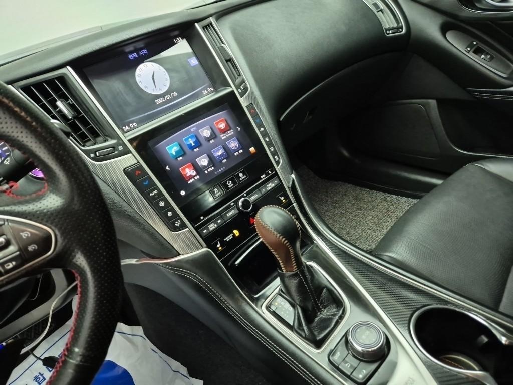 Infiniti Q - Vista 10