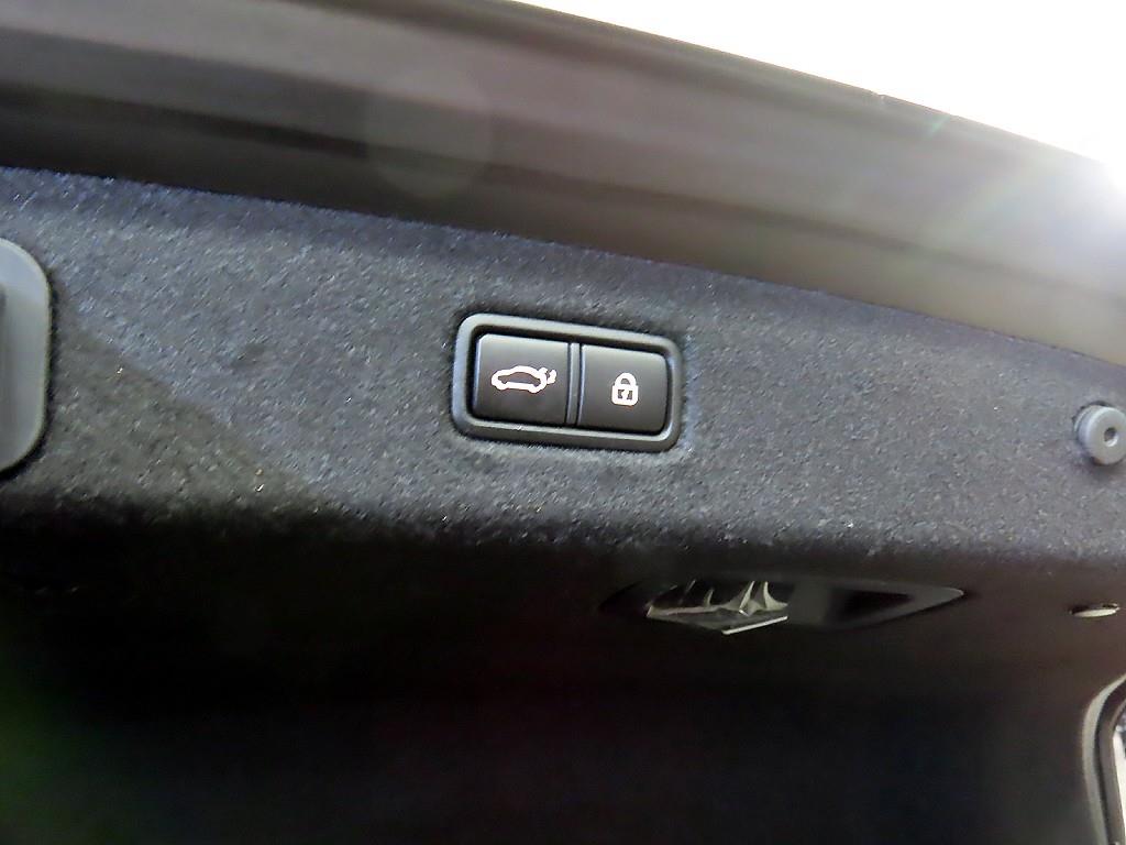 Genesis EQ900 2018 Negro - Importación desde Corea - HF Imports Iquique - Foto 17