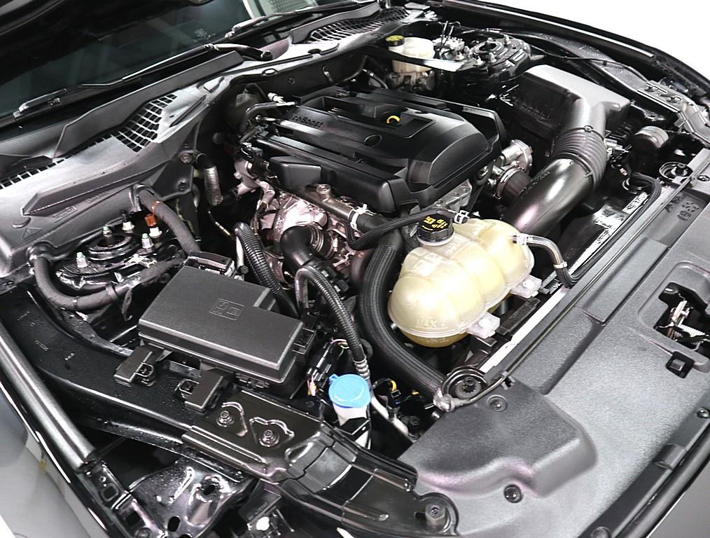 Ford Mustang - Vista 7