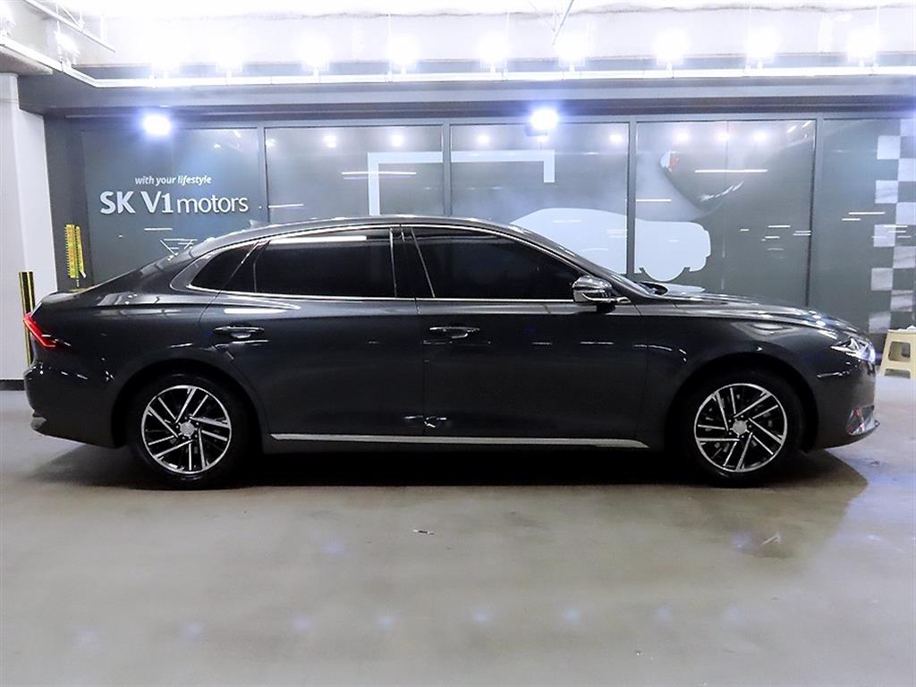 HYUNDAI Grandeur - Vista 3