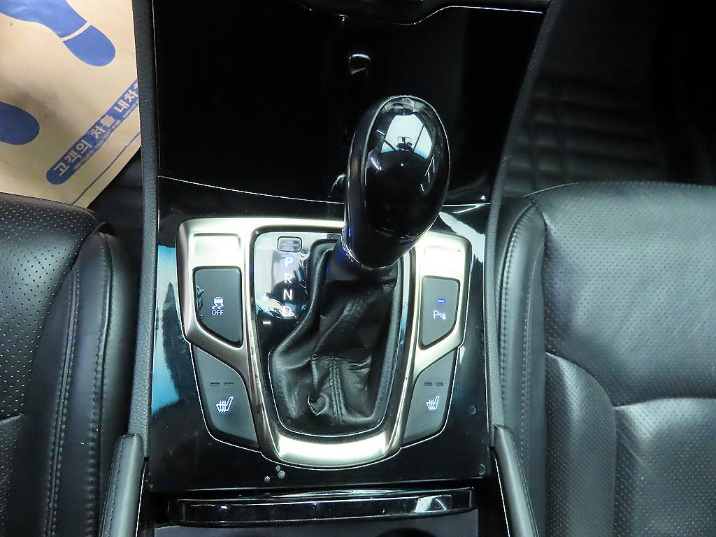 HYUNDAI Grandeur 2011 Negro - Importación desde Corea - HF Imports Iquique - Foto 10