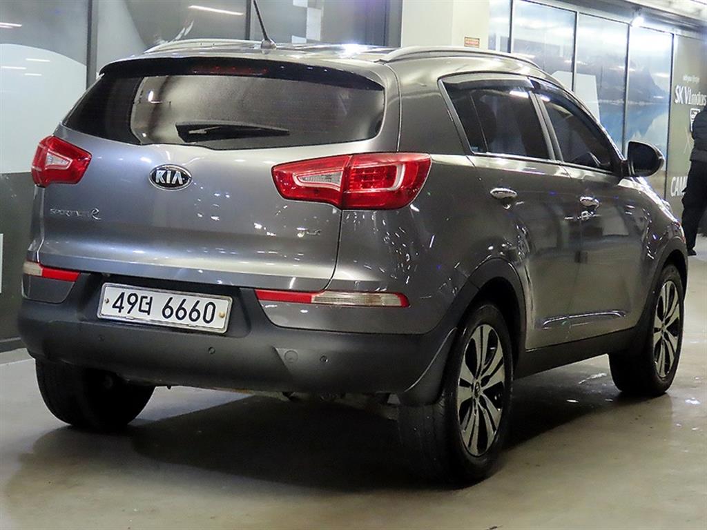 KIA Sportage - Vista 4
