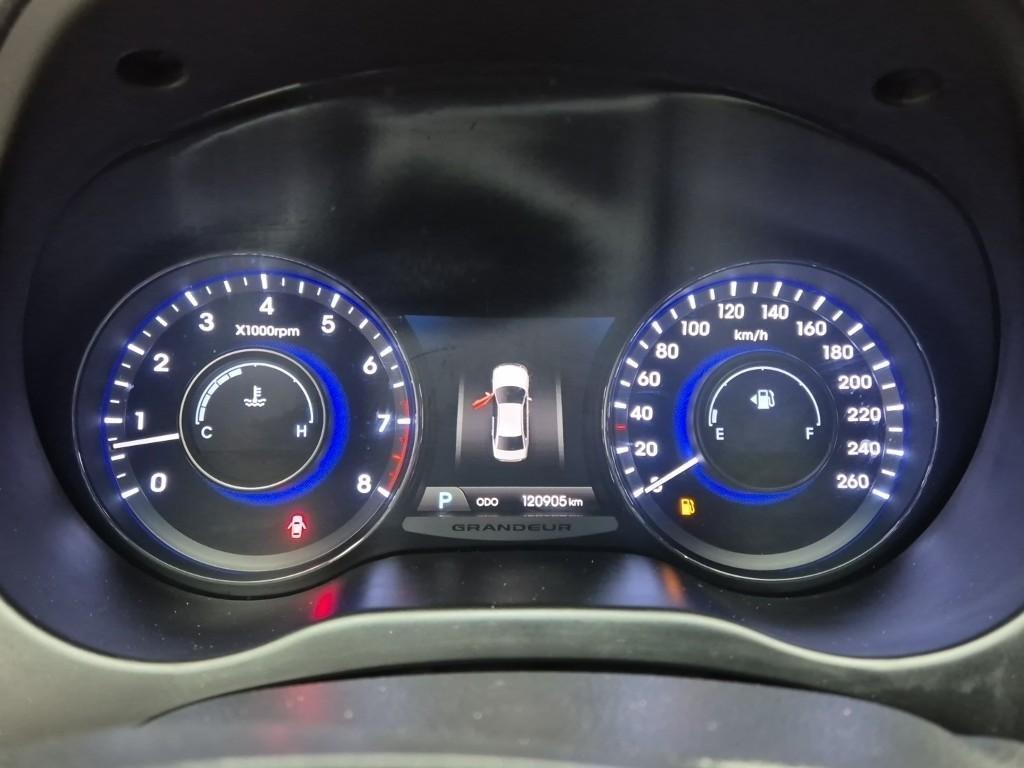 HYUNDAI Grandeur - Vista 6