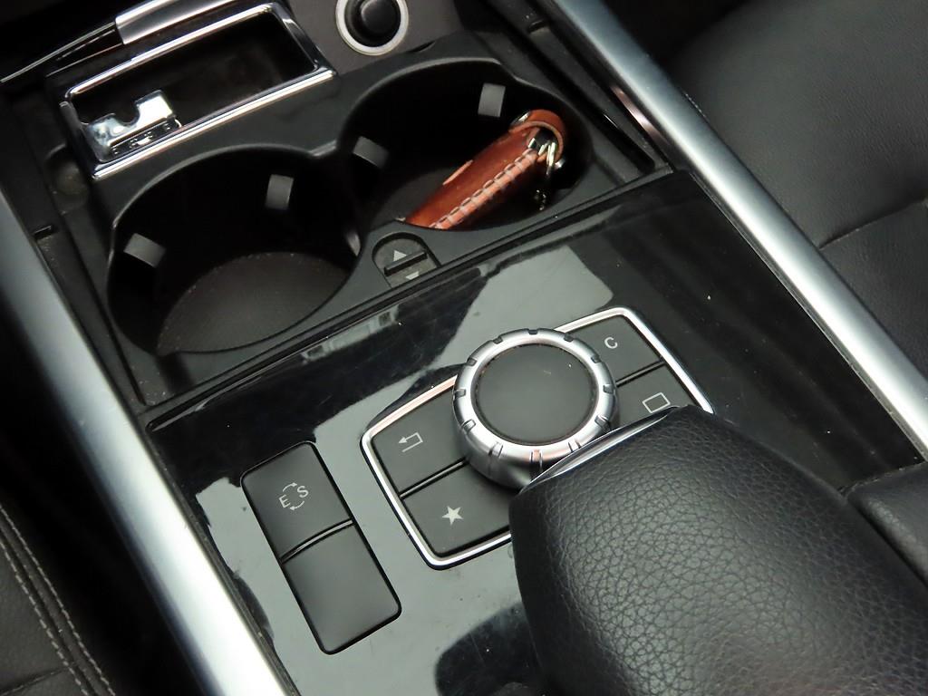 Mercedes Benz E class - Vista 12