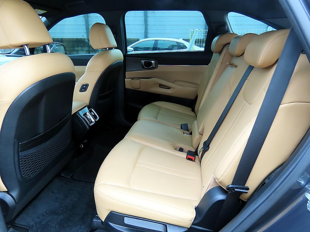 KIA Sorento - Vista 6