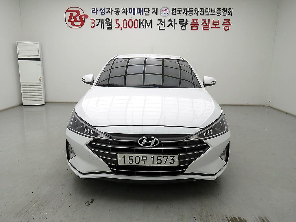 HYUNDAI Avante 2020 Blanco - Importación desde Corea - HF Imports Iquique - Foto 1