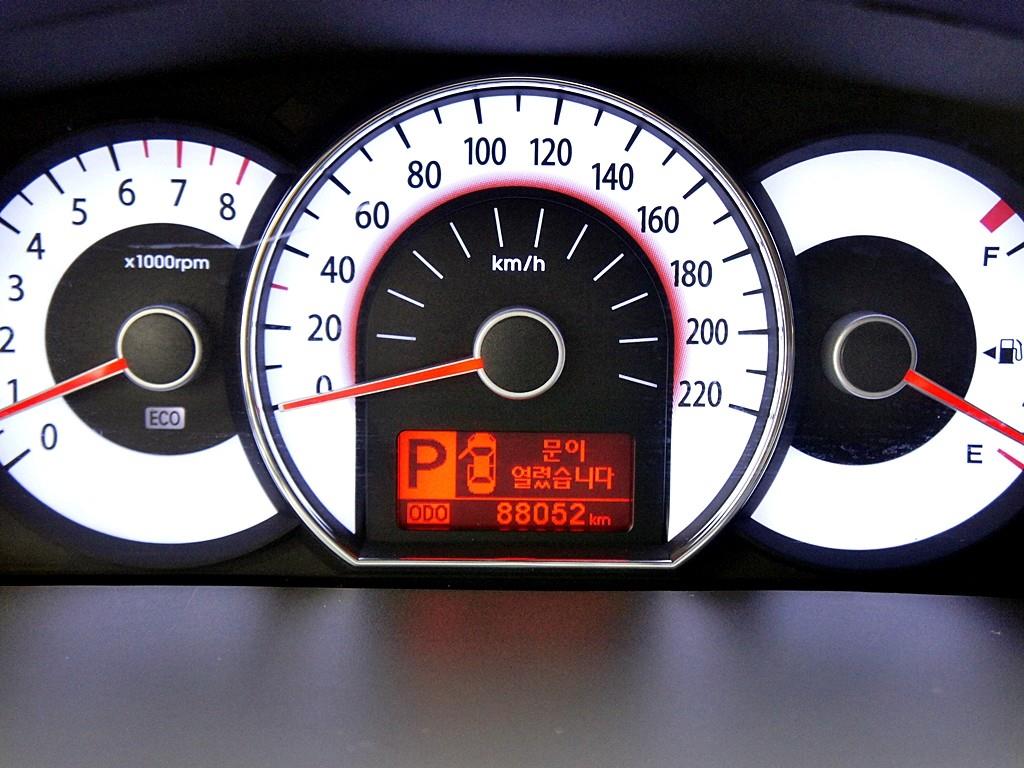 KIA Carens 2013 Gris - Importación desde Corea - HF Imports Iquique - Foto 9