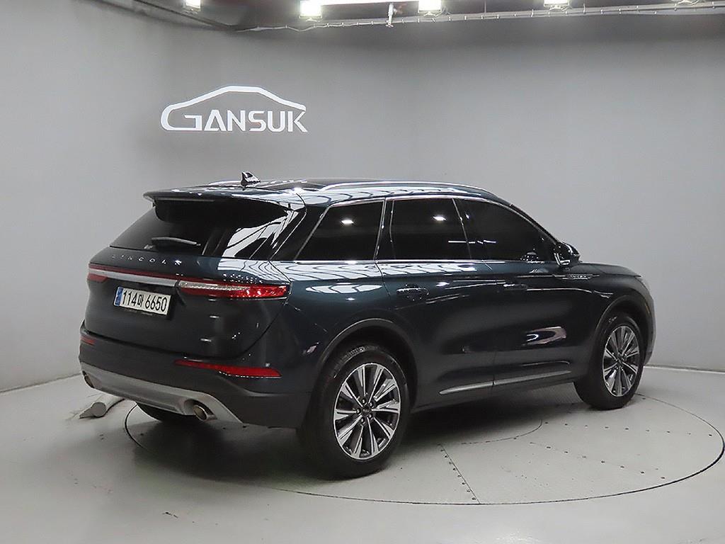 Lincoln Corsair - Vista 7