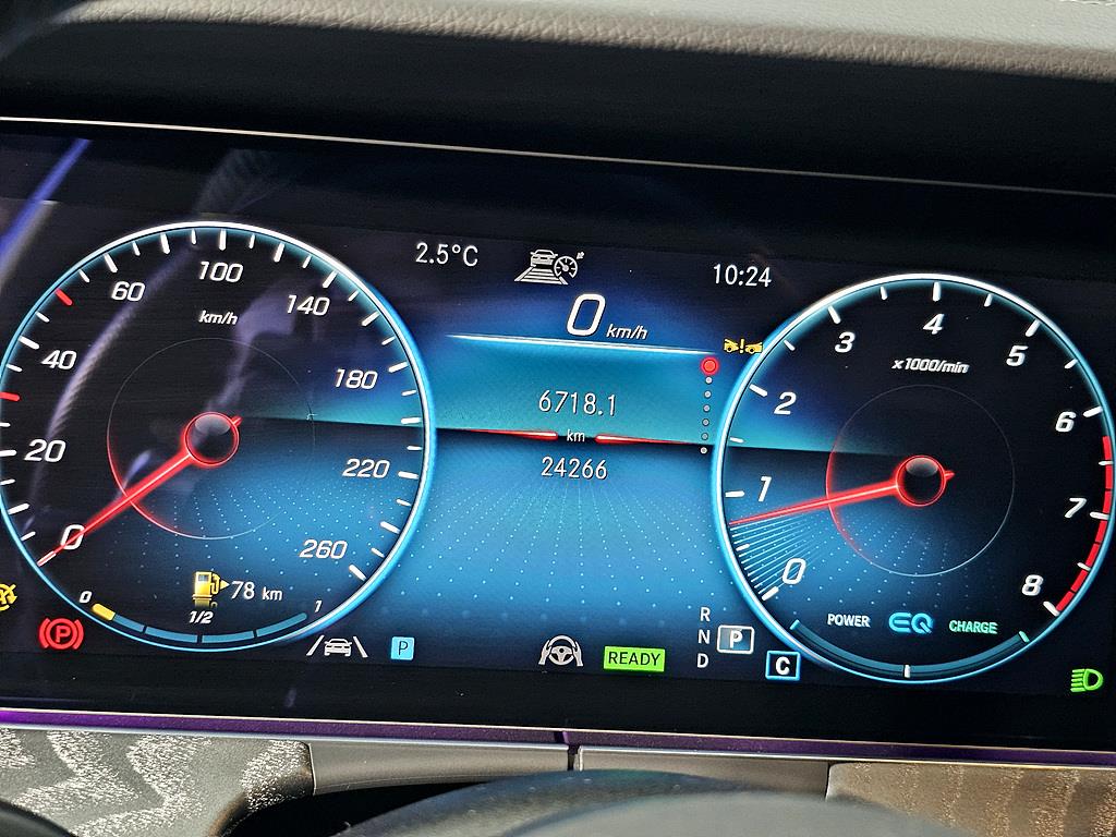 Mercedes Benz E class - Vista 7