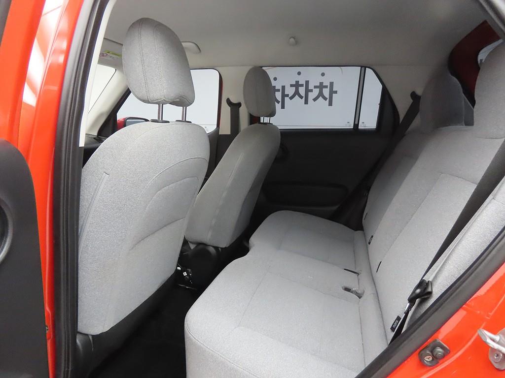 HYUNDAI Casper - Vista 6