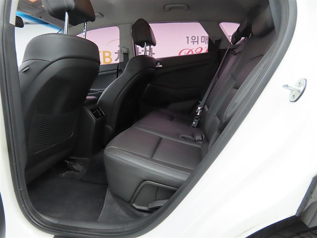 HYUNDAI Tucson - Vista 6