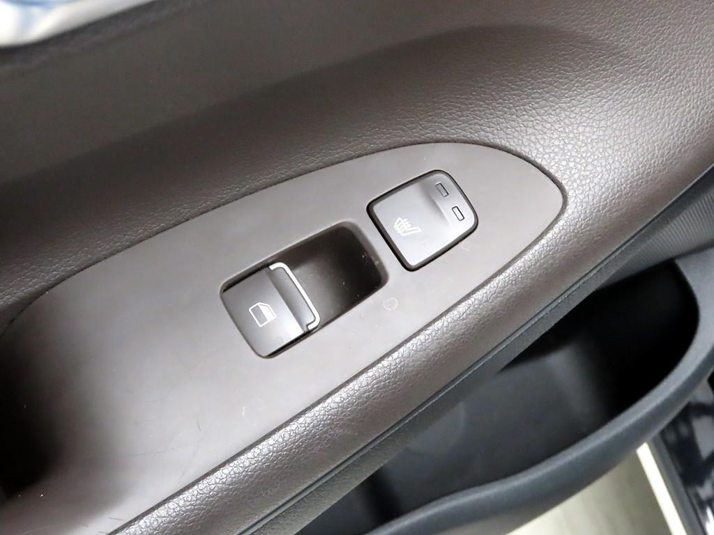 HYUNDAI Grandeur 2018 Negro - Importación desde Corea - HF Imports Iquique - Foto 16