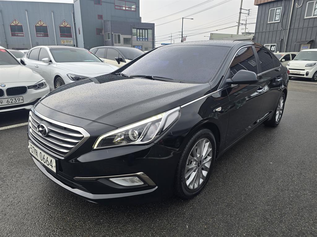 HYUNDAI Sonata - Vista 2
