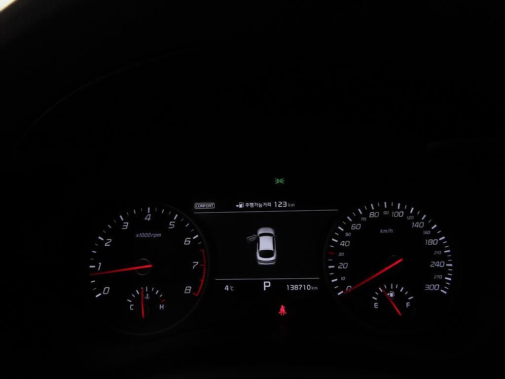 KIA Stinger - Vista 9