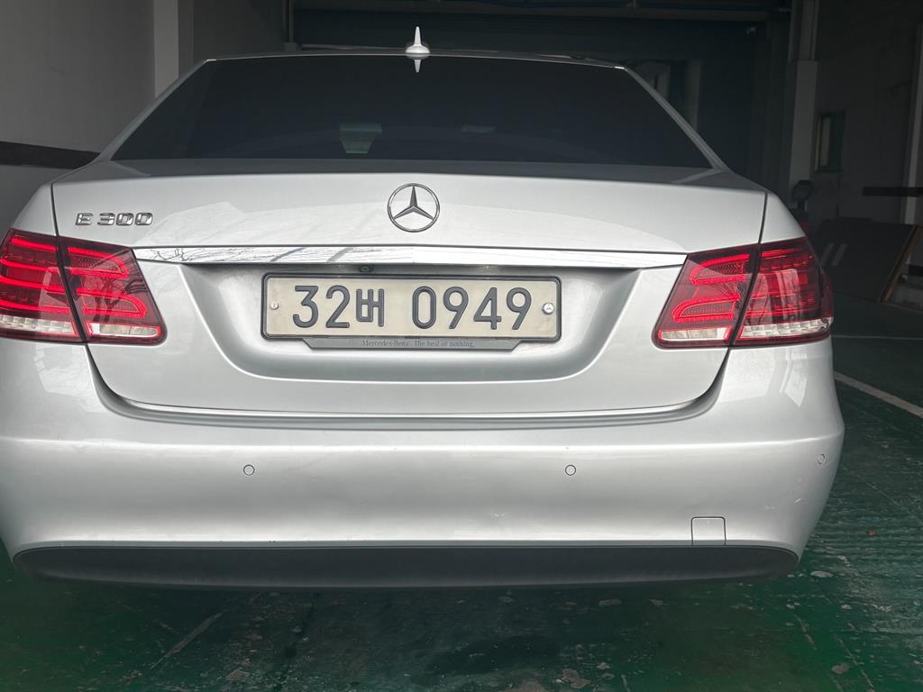 Mercedes Benz E class - Vista 2