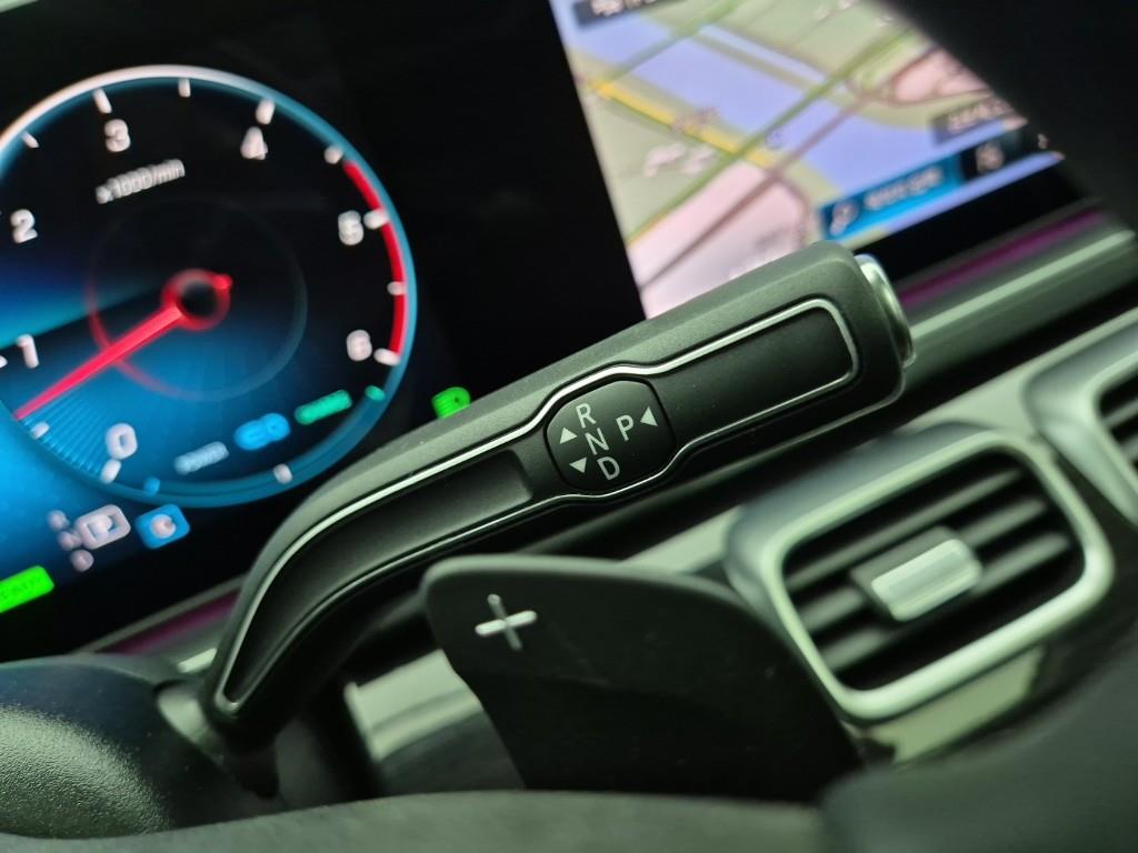 Mercedes Benz GLE Class - Vista 8