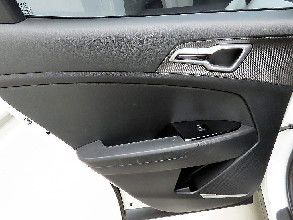 KIA Sportage - Vista 11