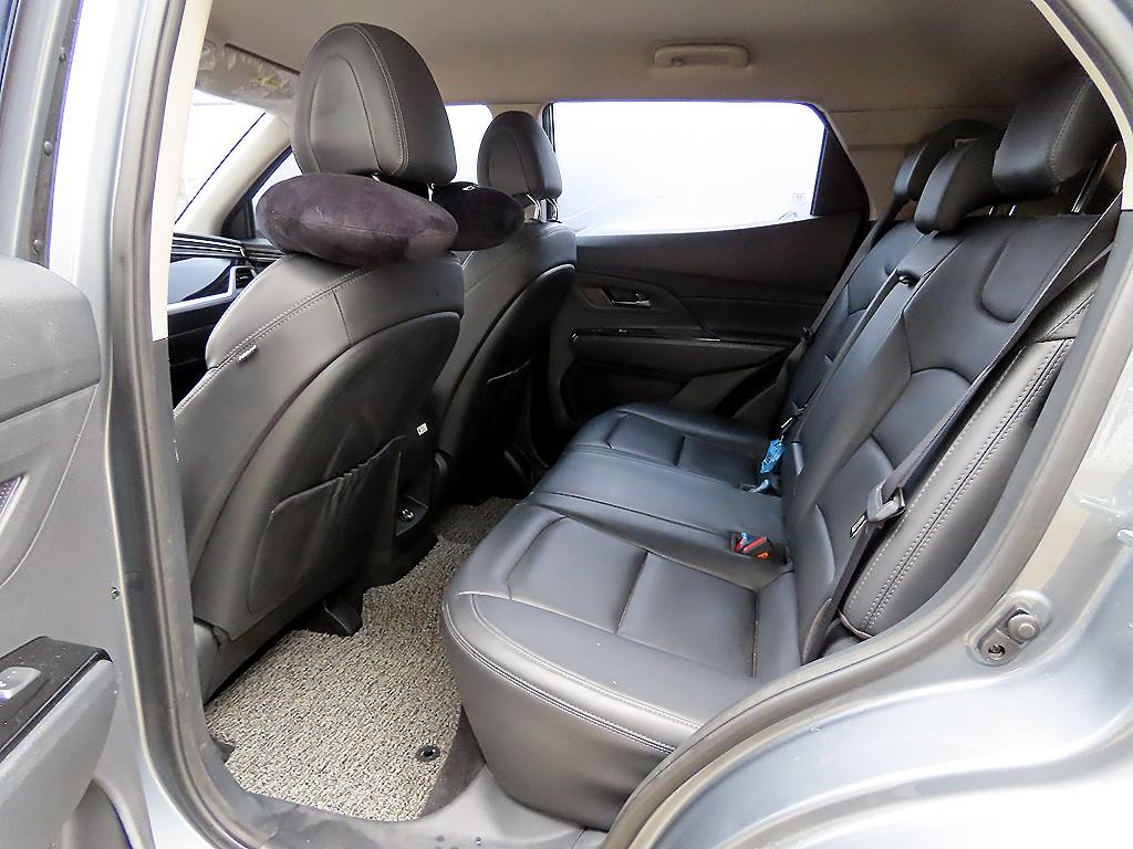 Ssangyong Korando - Vista 6