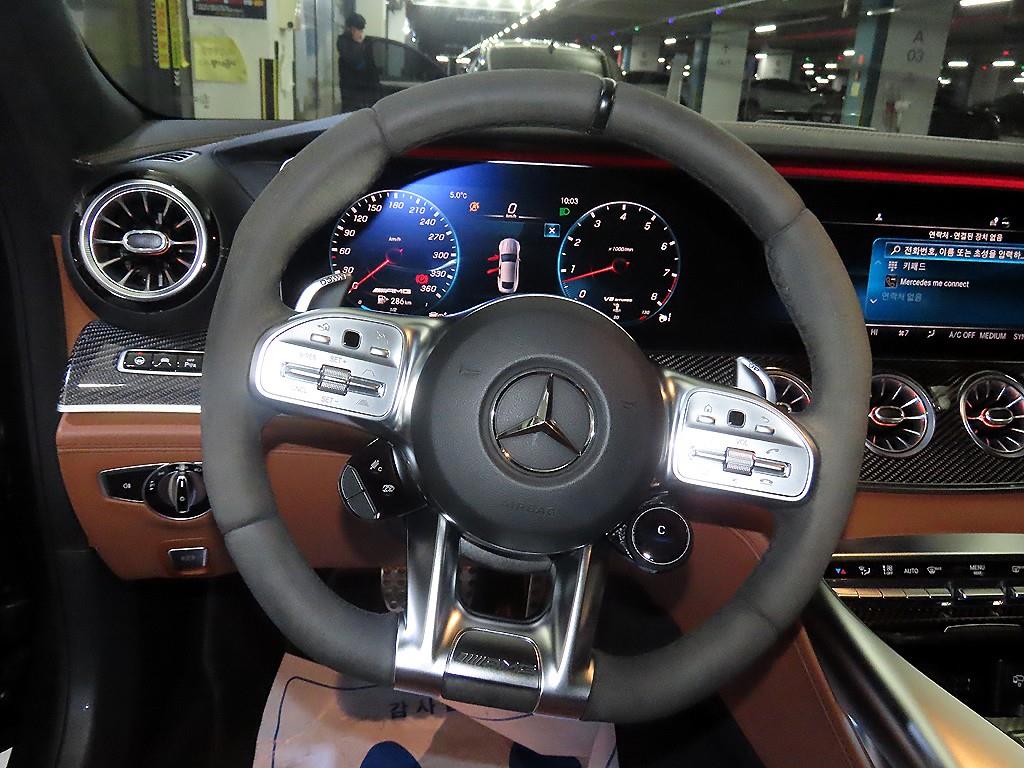 Mercedes Benz AMG GT - Vista 8