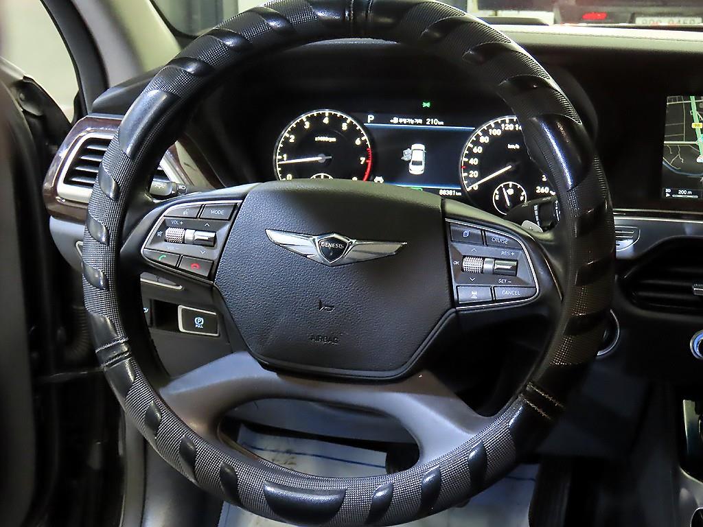 Genesis EQ900 - Vista 8