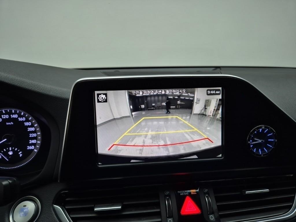 HYUNDAI Grandeur - Vista 12