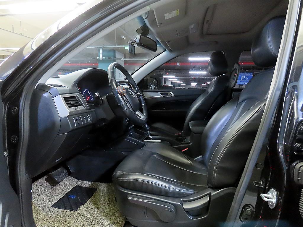 Ssangyong Rexton - Vista 6