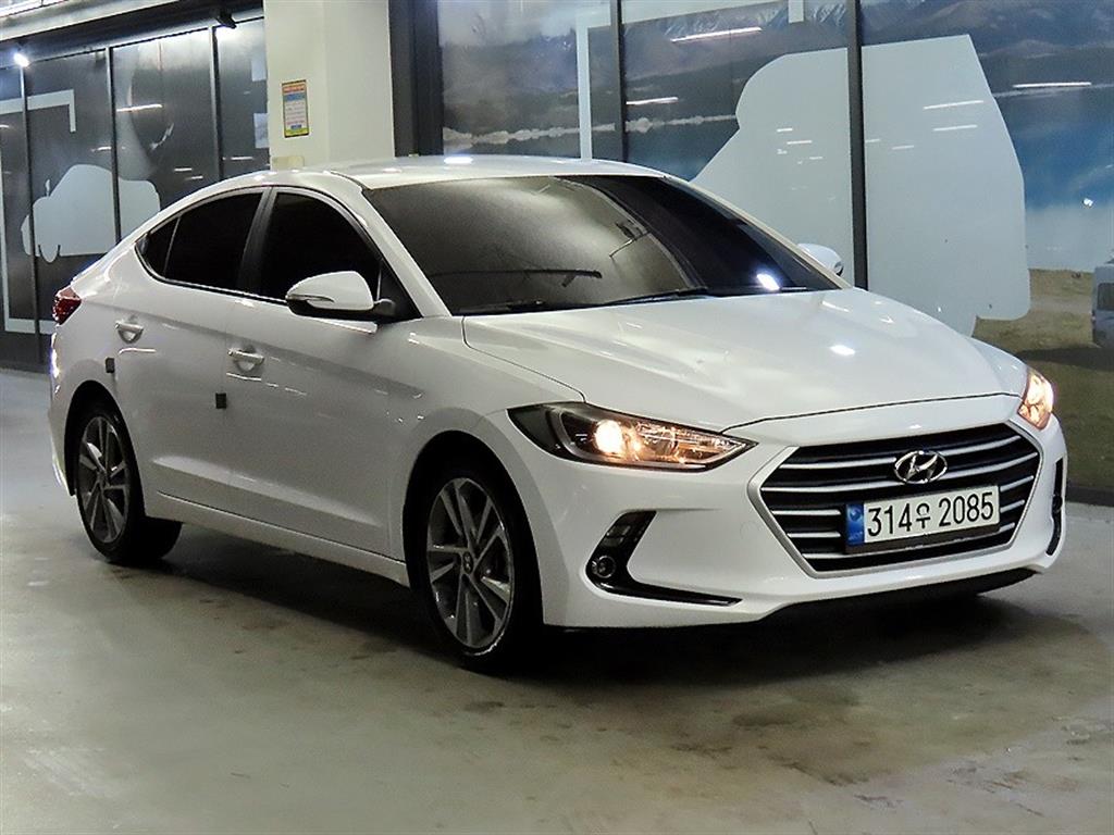 HYUNDAI Avante 2018 - Importación desde Corea - HF Imports Iquique - Foto 1