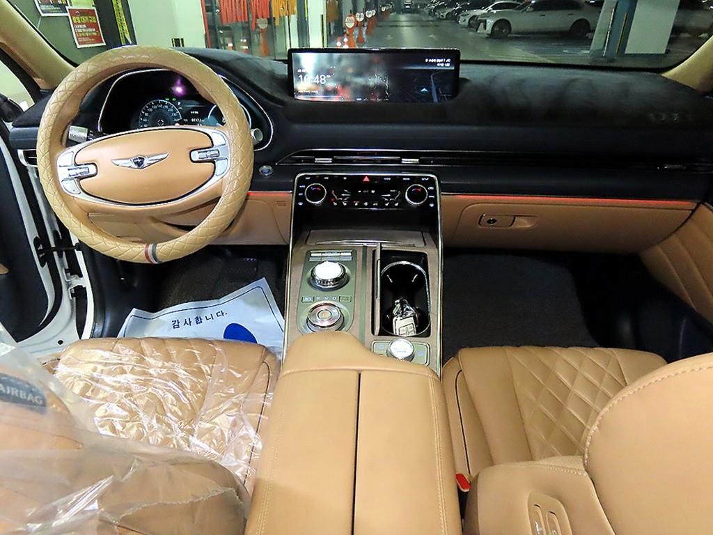 Genesis GV80 - Vista 10