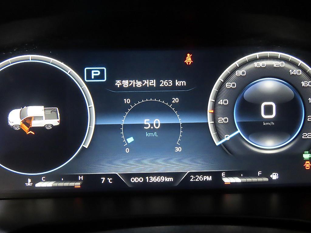 Ssangyong Musso - Vista 9