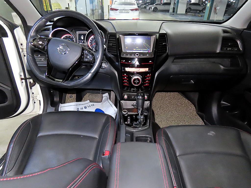 Ssangyong Tivoli - Vista 10