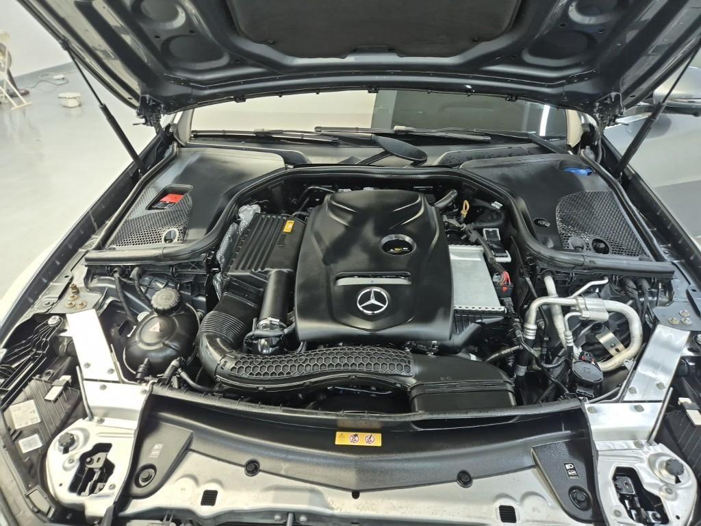 Mercedes Benz E class 2022 Gris - Importación desde Corea - HF Imports Iquique - Foto 19