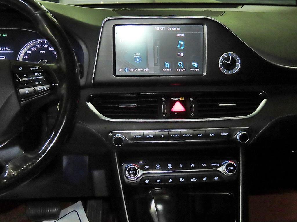 HYUNDAI Grandeur - Vista 11