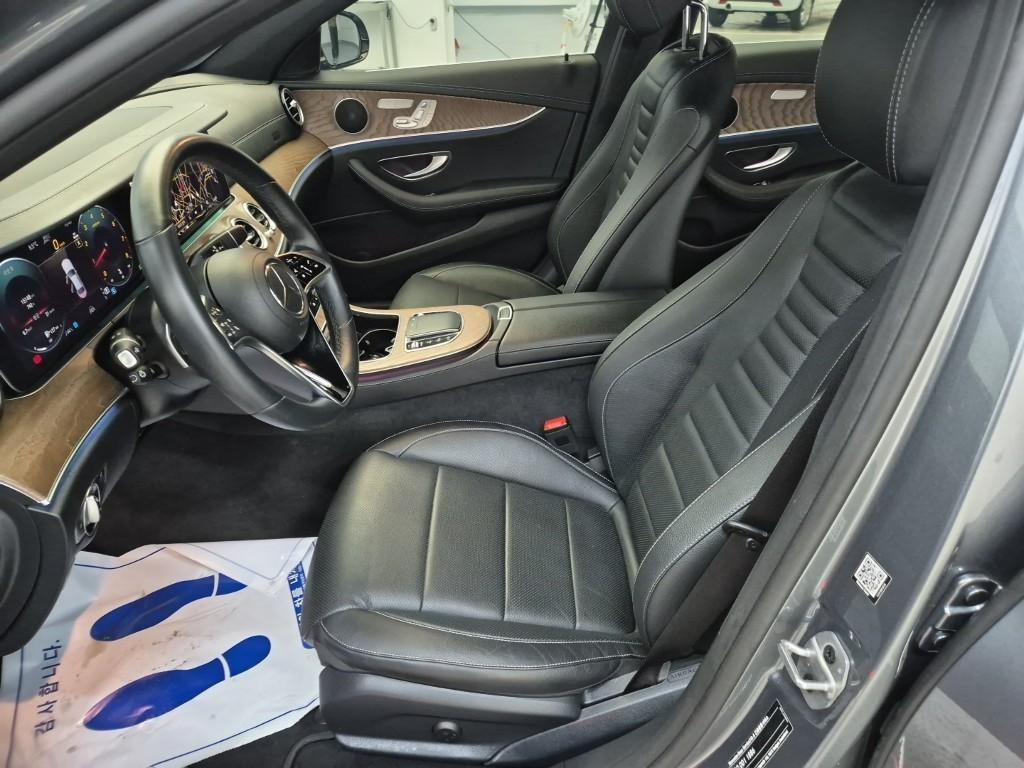 Mercedes Benz E class - Vista 11