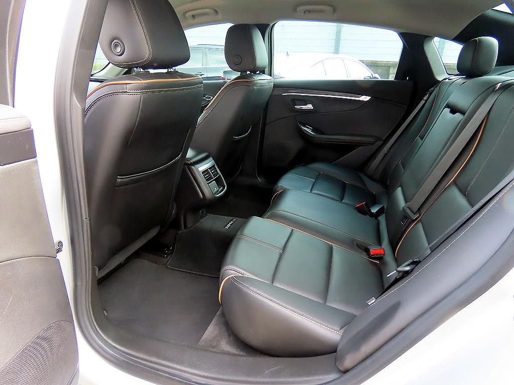 Chevrolet Impala - Vista 6