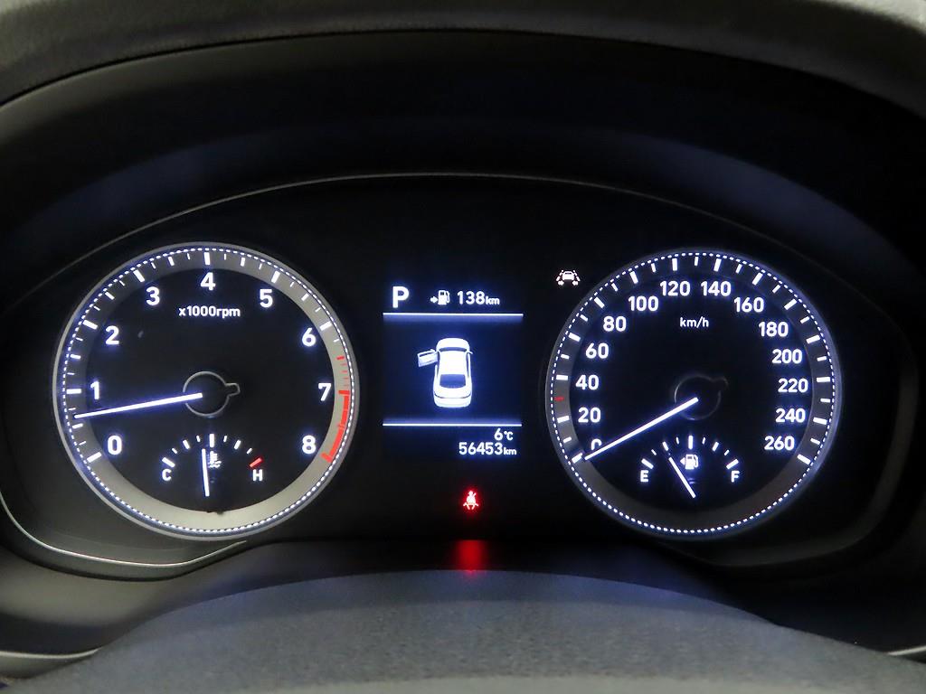 HYUNDAI Grandeur - Vista 5