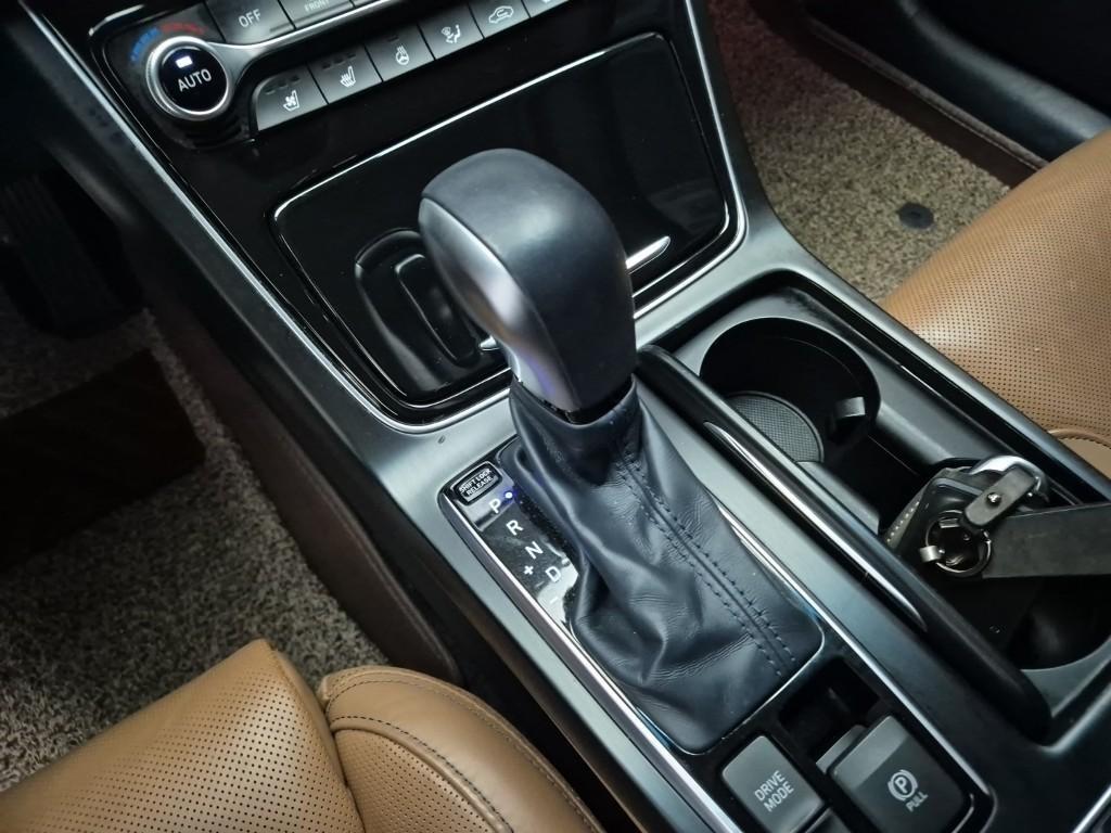 HYUNDAI Grandeur 2018 Gris - Importación desde Corea - HF Imports Iquique - Foto 16