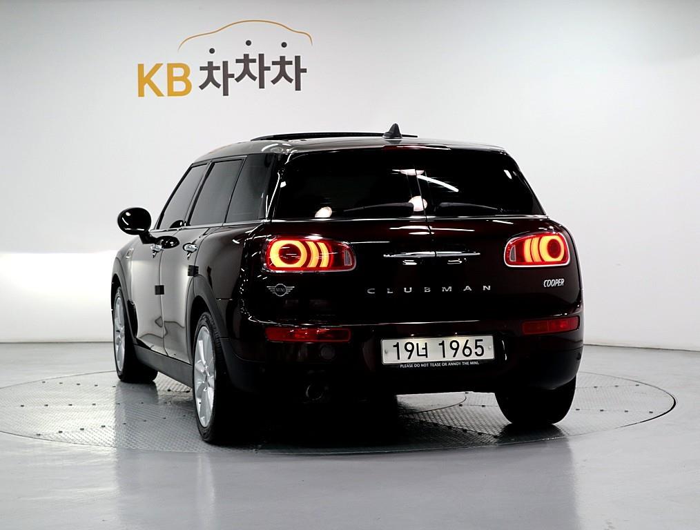 Mini Clubman - Vista 4