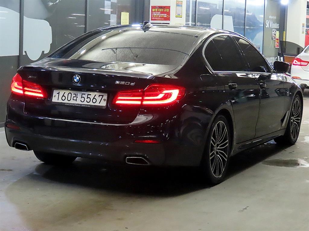 BMW 5 Series - Vista 4