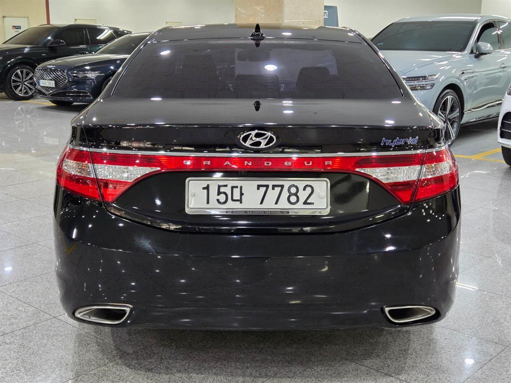 HYUNDAI Grandeur - Vista 4