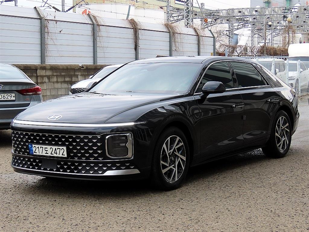 HYUNDAI Grandeur - Vista 2