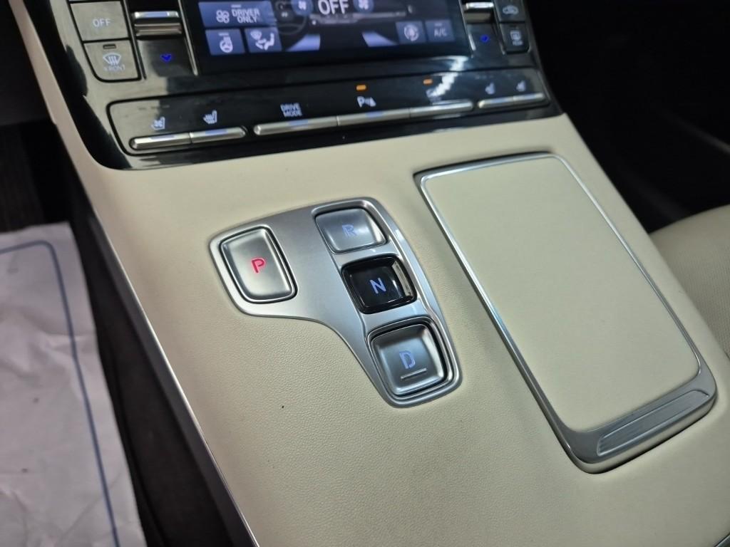 HYUNDAI Grandeur - Vista 8