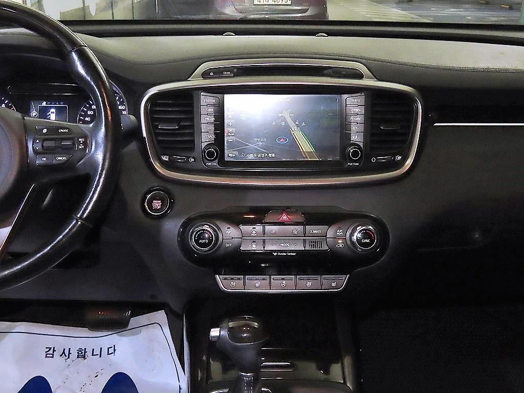 KIA Sorento - Vista 11